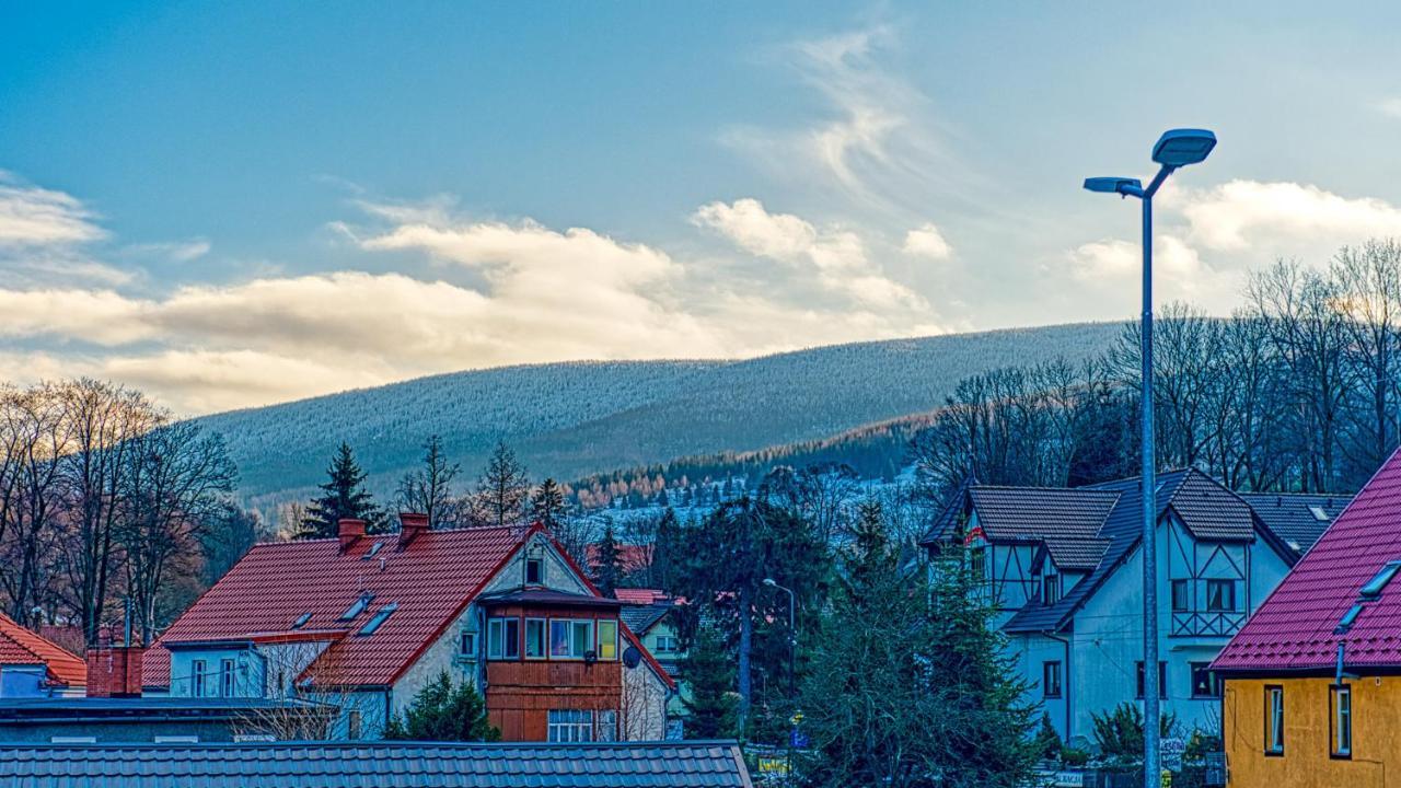 Apartamenty 11-Go 26 I 22 Listopada By Royal Aparts Świeradów-Zdrój Dış mekan fotoğraf